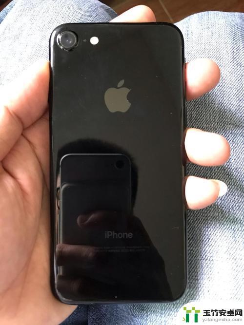 苹果手机屏幕黑色是怎么回事